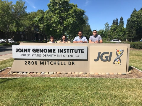 Summer 2017 Cohort outside of JGI